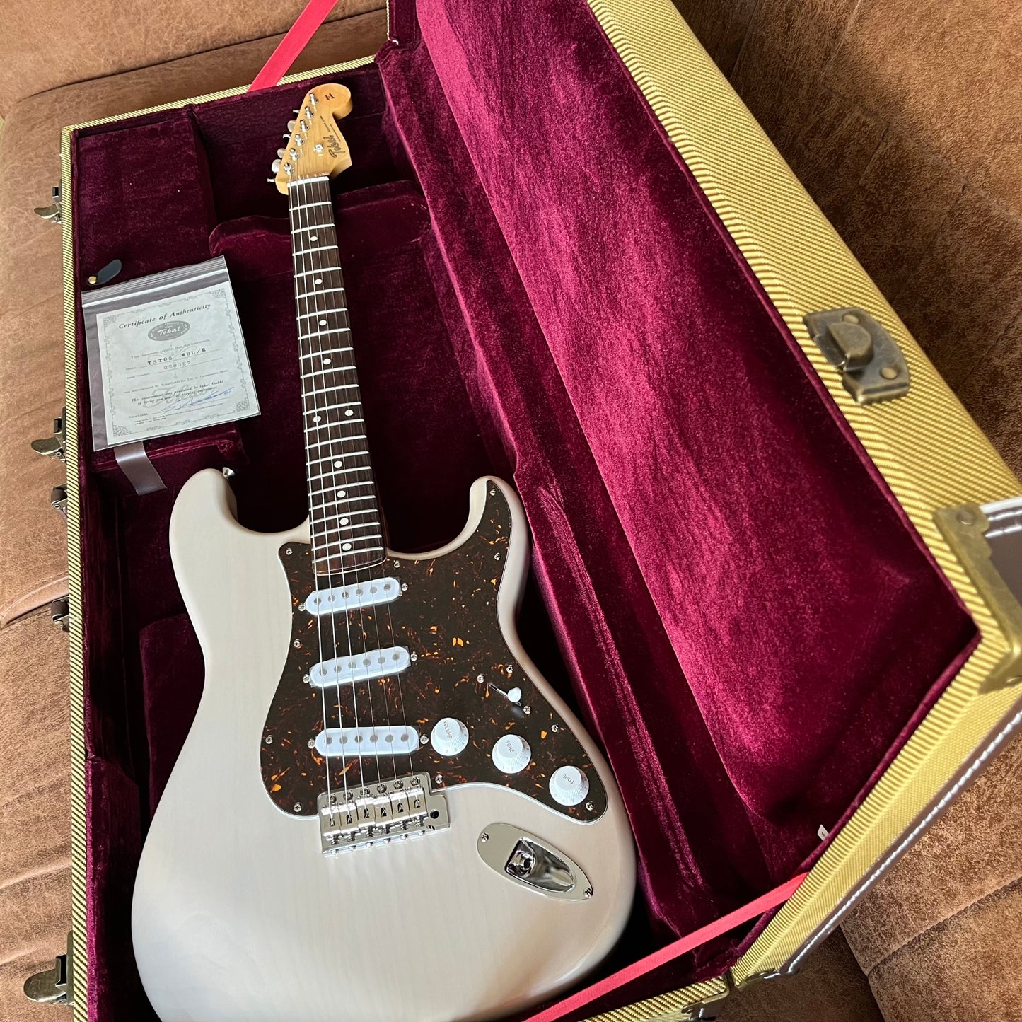 Tokai TST95 White in Case