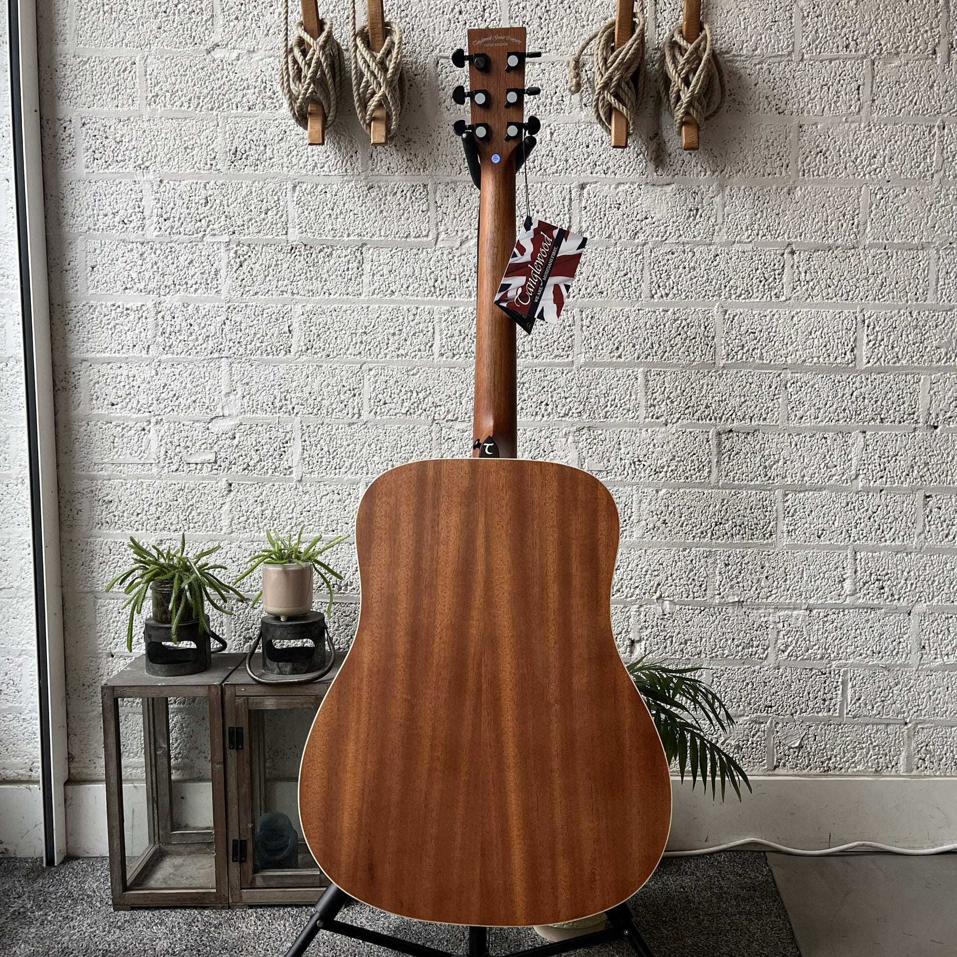 tanglewood ts5 strada dreadnought acoustic guitar back view